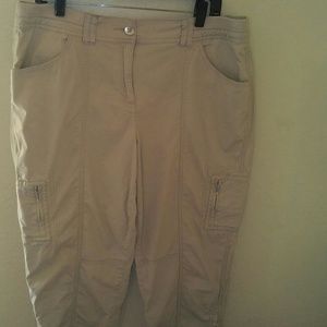 Chico's crop pants beige size 2
